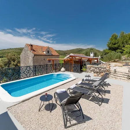 Stone House Prapatna Vakantiehuis *